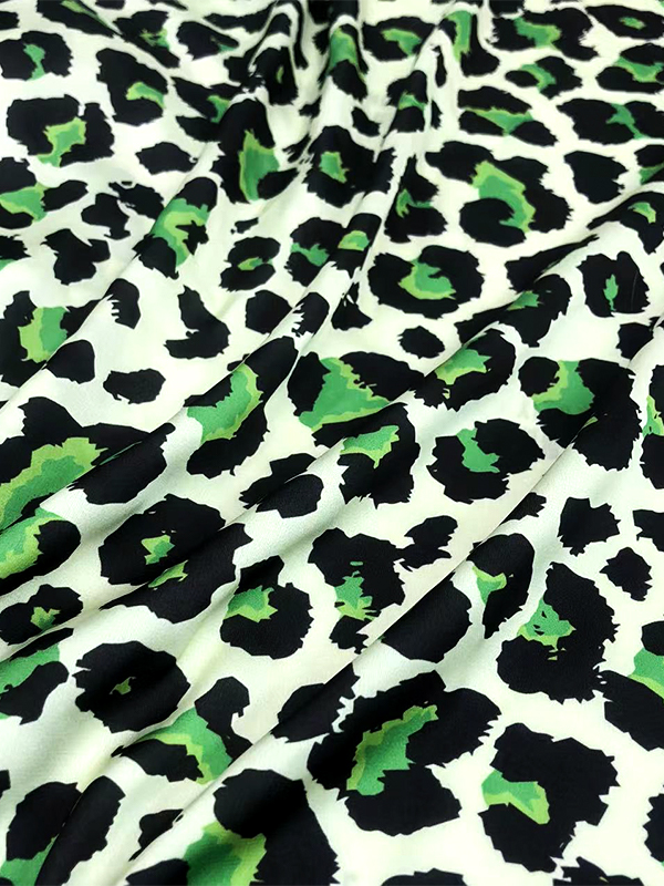 High-End Luxury Woven Polyester Green Leopard Digital Printing Stretch Satin Fabric For Women Dress Or Pajamas