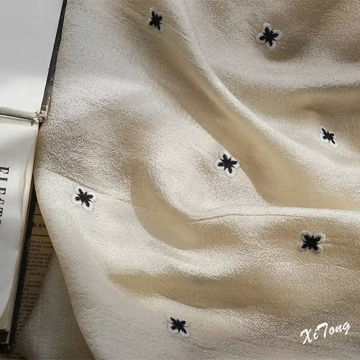 New design high quality embroidery small flower soft handfeeling breathable organza fabric for summer dress